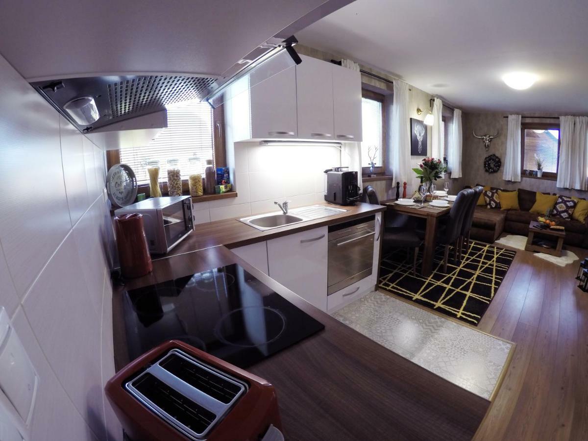 Villa 619 สตารา เลชนา ภายนอก รูปภาพ